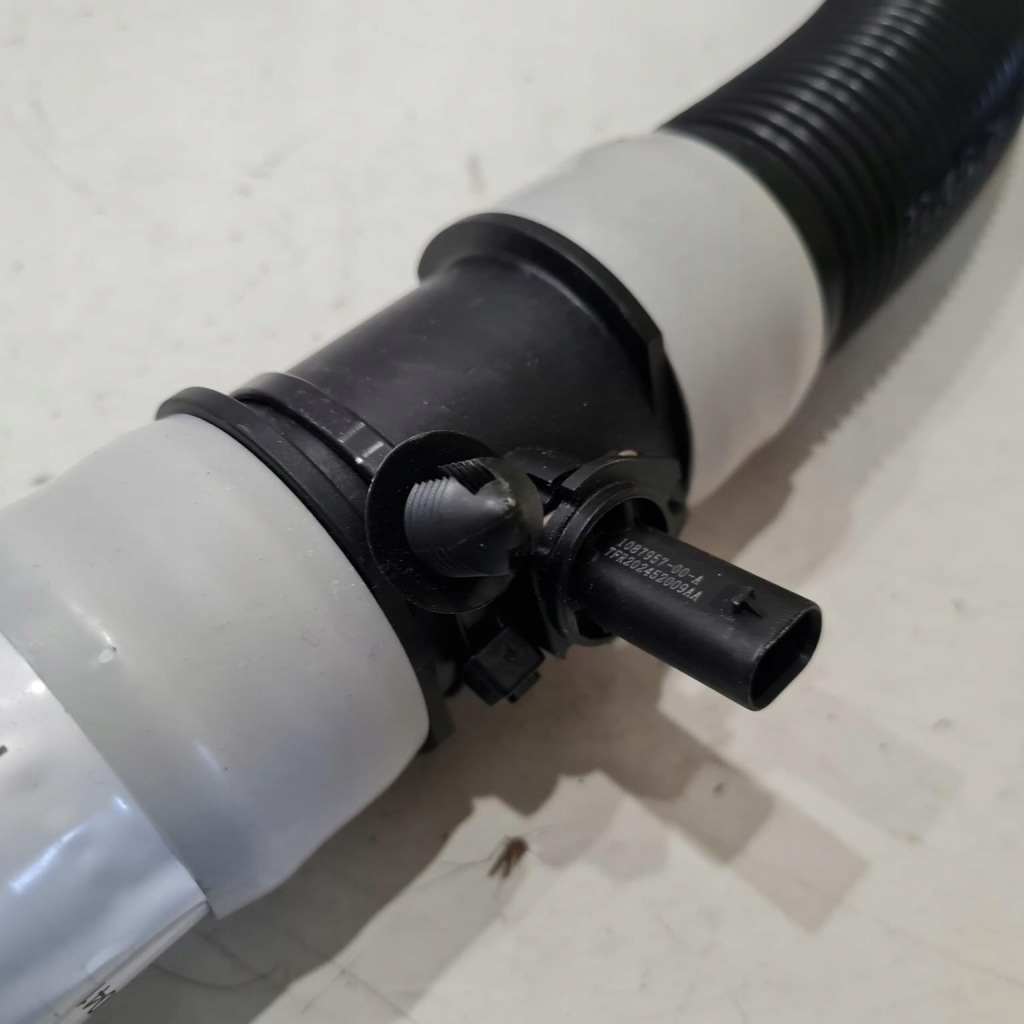 Tesla model 3 y 17-23 шланг пабтрубок  радиаторный жидкость датчик комплект  108795700a Доставка