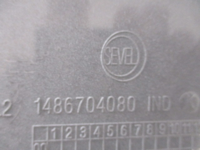 Citroen c8 крыло  левое  przedni1 новый оригинал 7840l3 1486704080 Оригинал