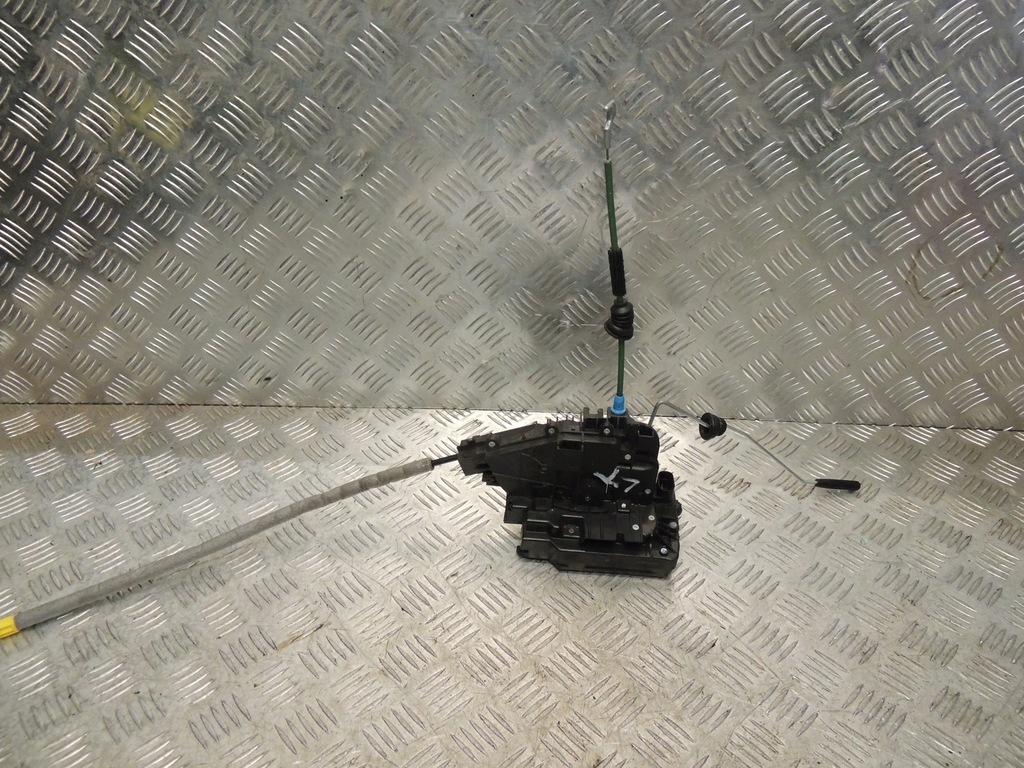 фото №1, Mercedes w205 замок дверь левый задняя a0997303700