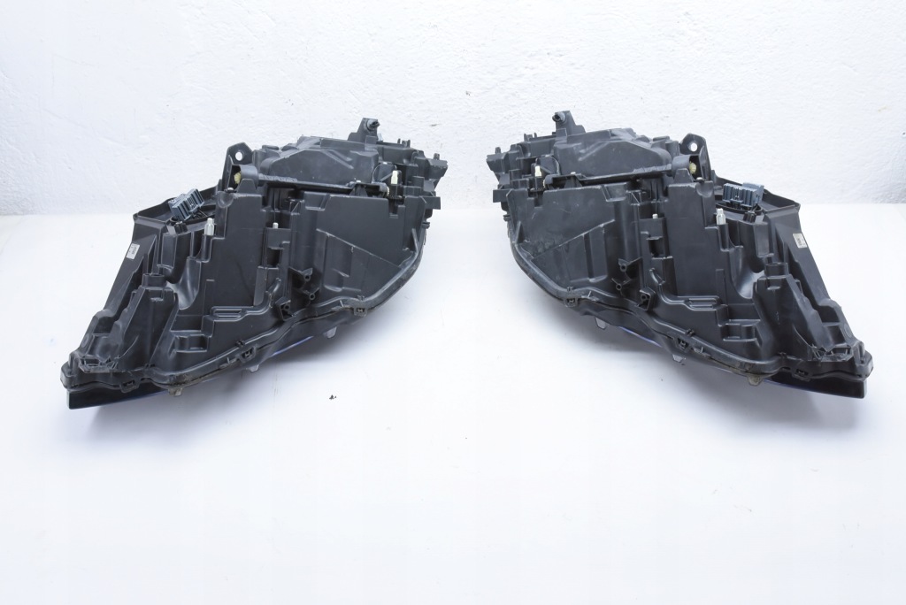 фото №3, Volvo v90 ii лампа левая правая перед full led mid rhd uk.