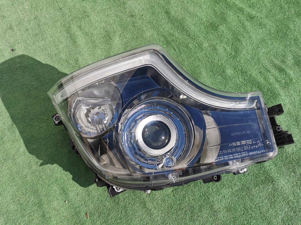 Купить Mercedes actros mp4 фара правый  перед передняя ксенон led a9618206739