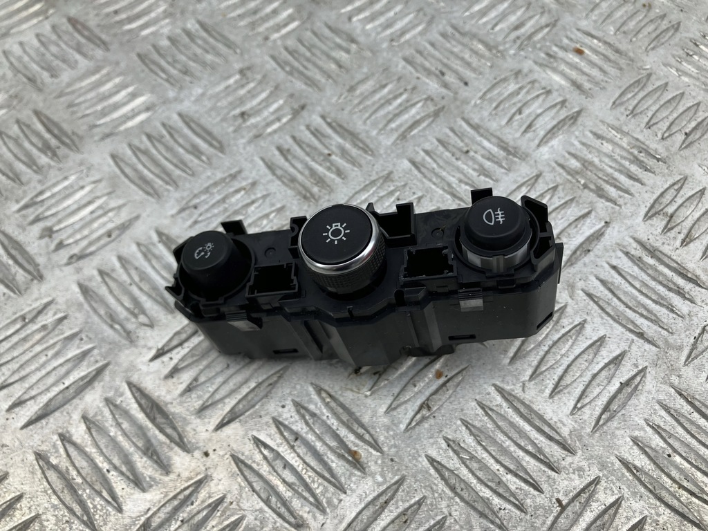 фото №1, Выключатель света 84215920 opel insignia b 17-