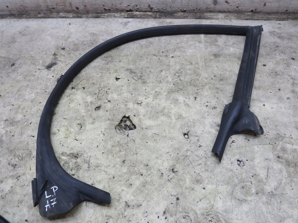 фото №1, Прокладка дверь левая правая перед задняя audi a7