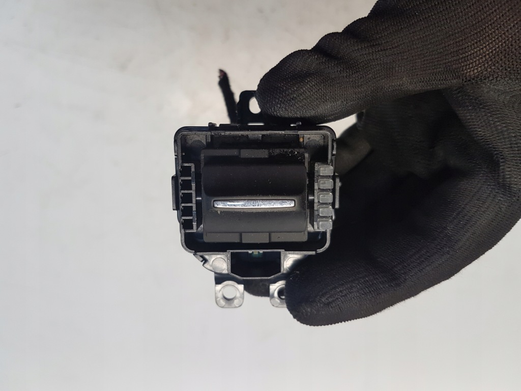 фото №1, Maserati levante переключатель подвеска 670064672