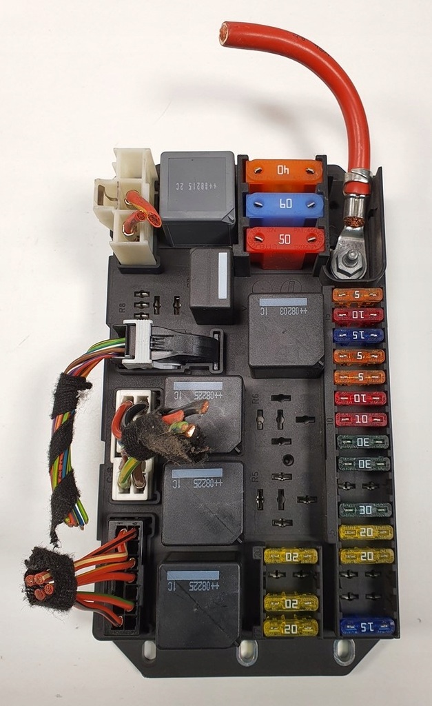 фото №1, Коробка запобіжників range rover l322 yqe500370