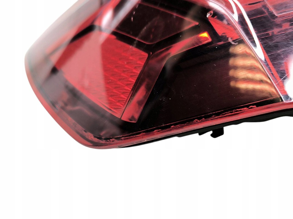 фото №8, Audi a4 s4 b9 8w 2020 ліва сторона лампа задня