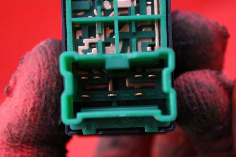 фото №9, Панель регулировки зеркал nissan maxima a33 00-05