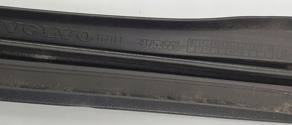фото №7, Ліва молдинг скло лобове volvo xc70 ii 30753552