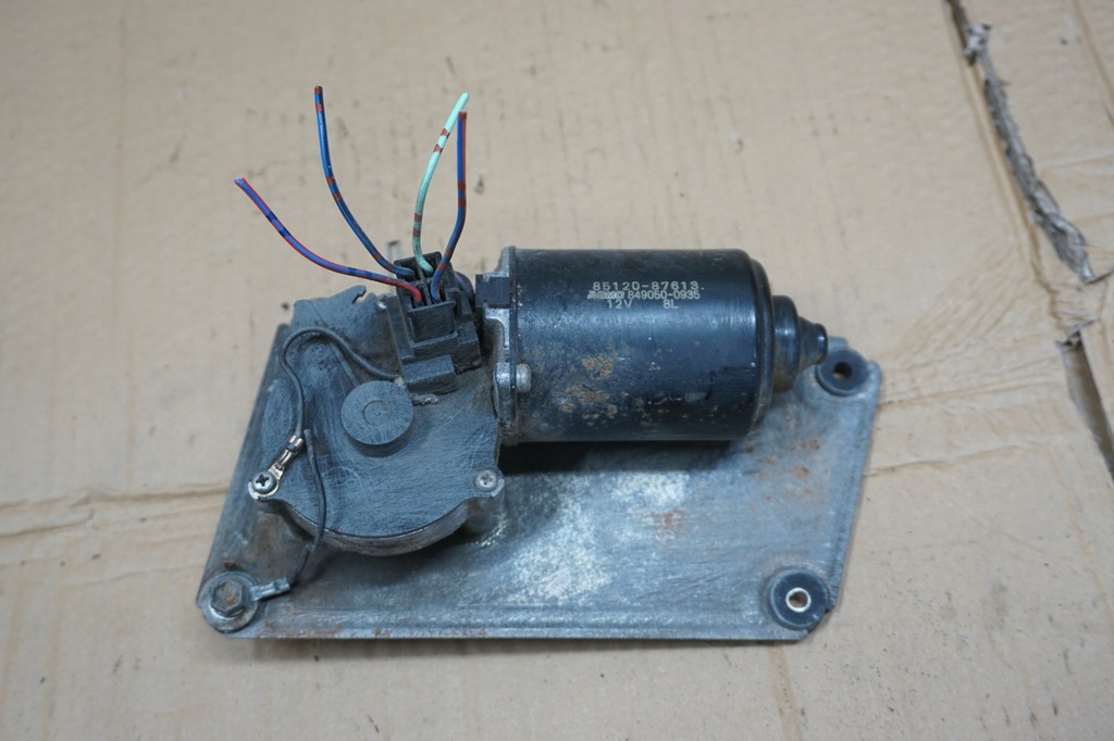 фото №1, Daihatsu rocky моторчик двірник перед eu