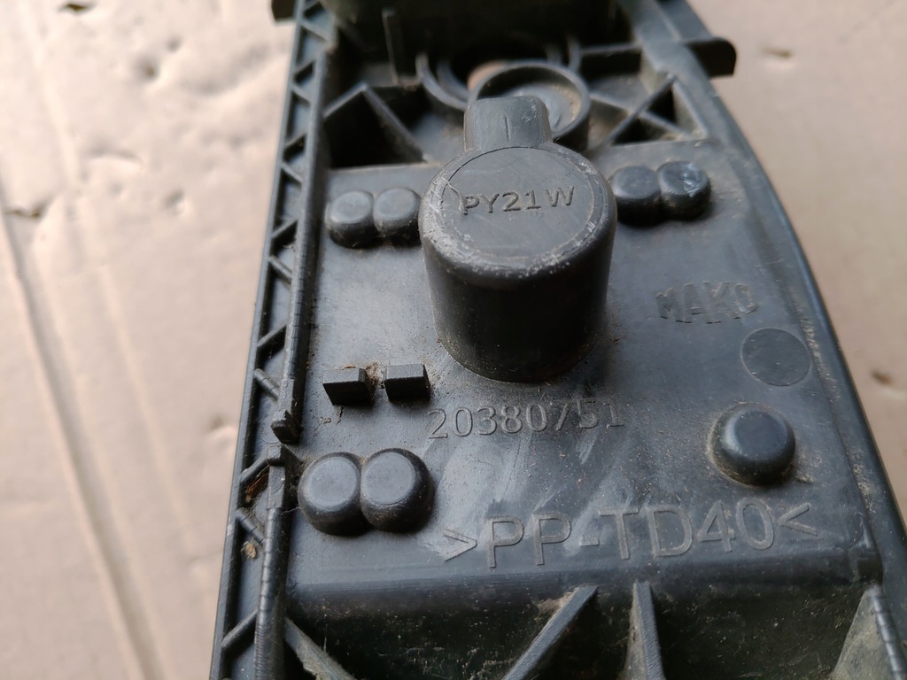 фото №7, Вкладиш лампи задня лівий fiat doblo ii lata 2010-2015 20380751