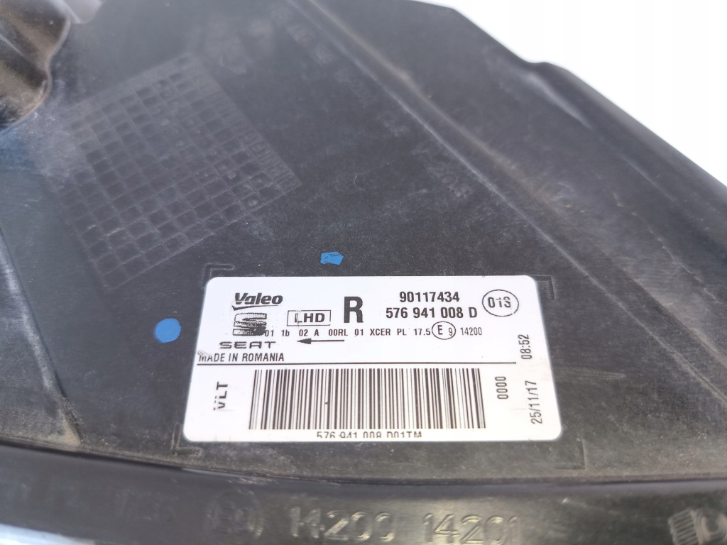 Купити Seat ateca фара правий перед full led європа 576941008d