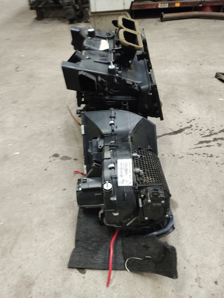 фото №6, Mercedes w212 отопитель смеситель kombajn a2128301760 a2048300461