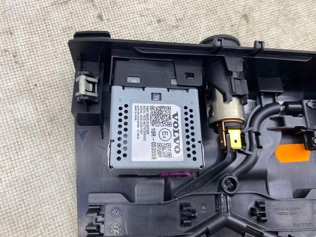 фото №5, Volvo xc40 панель usb модуль прикурювач 31469021