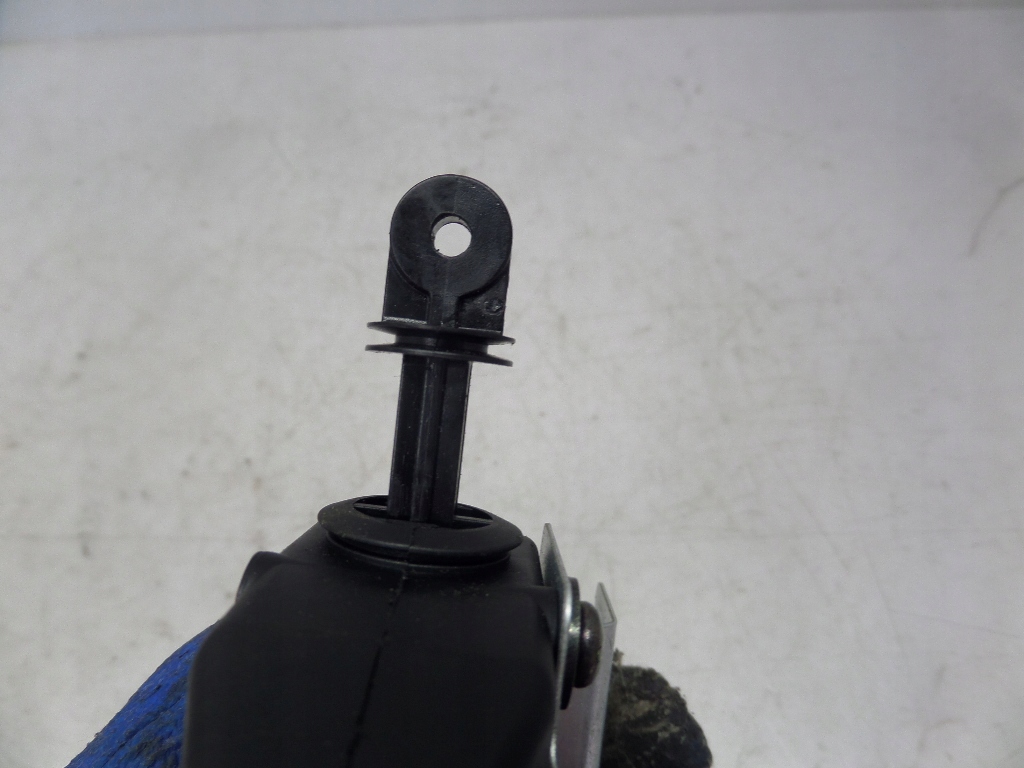 фото №7, Привод крышка заливной топлива space star i 98-05