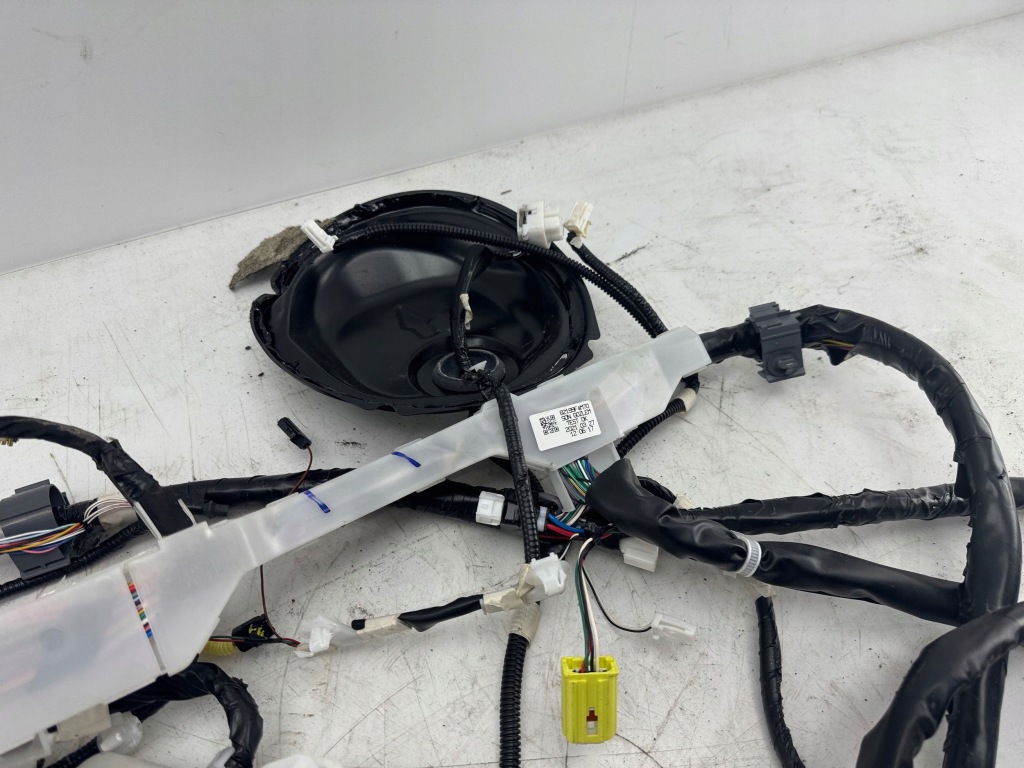 Toyota c-hr 1 2021 другая жгут трубопровод / кабели Киев