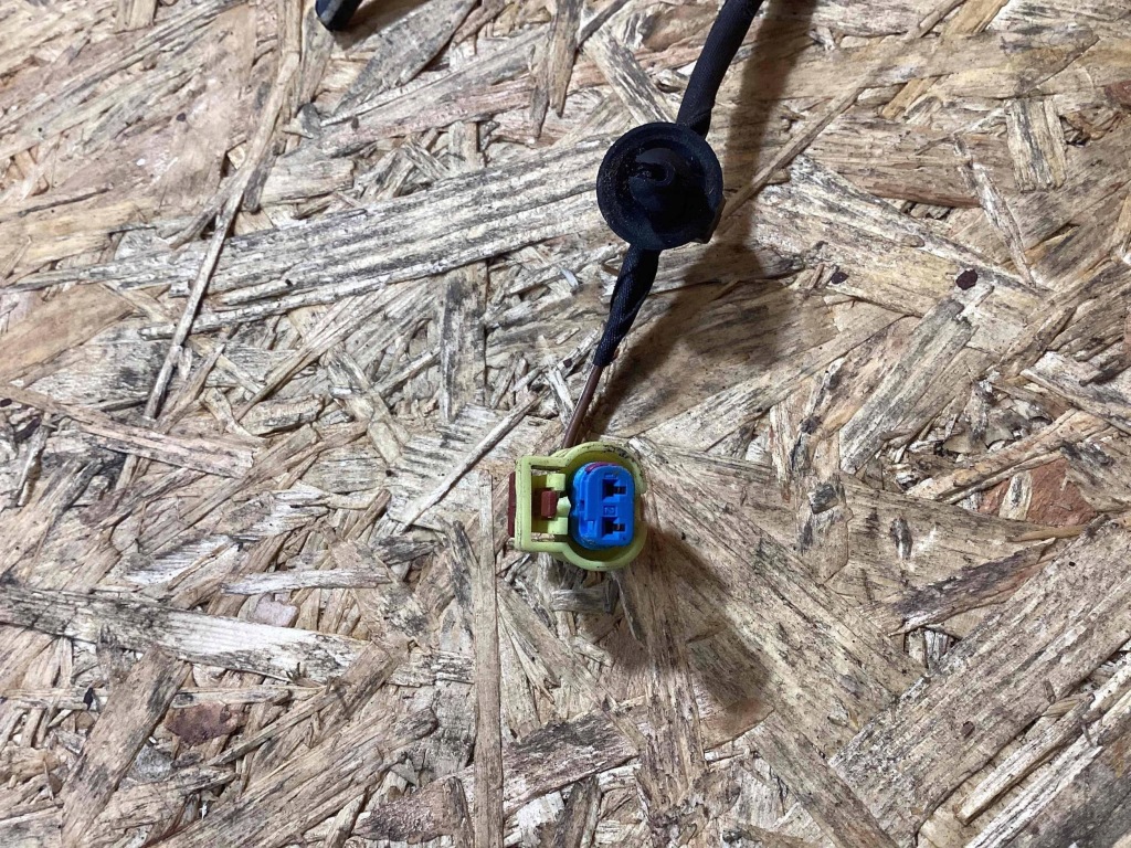 Електропроводка джгут porsche macan ліва передня 95b61290102 95b907508a Недорого