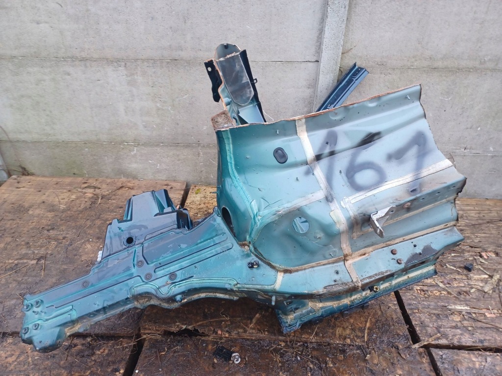 Mercedes e w213 213 четверть лонжерон правый  перед передняя 2136201134 с Разборки