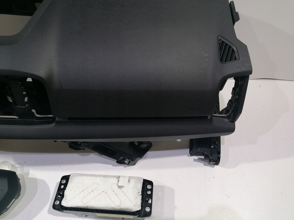 фото №5, Skoda karoq lift 2021 панель приладів консоль подушка безпеки ремені