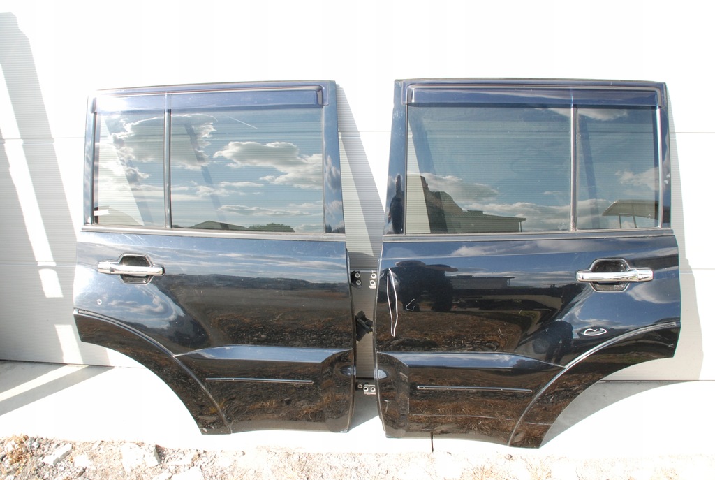 фото №9, Mitsubishi pajero 4 iv 5d 06- дверь p / l задняя