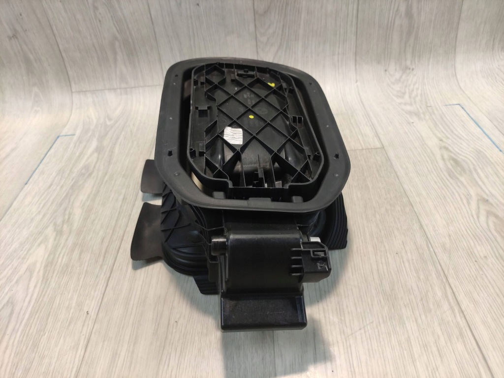 Bmw ix20 ix крышка защита разъём зарядки 7953712 в Украине