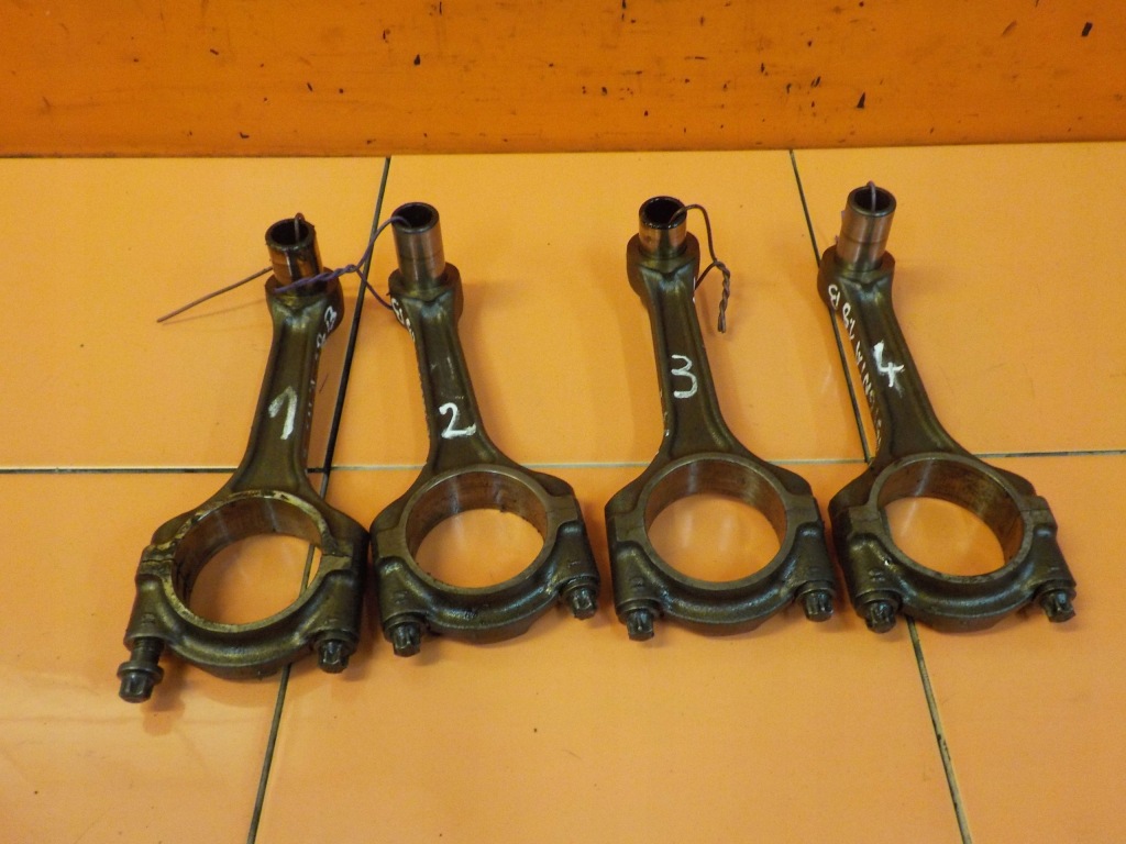 фото №1, Insignia astra zafira 1.8 b 12r шатун