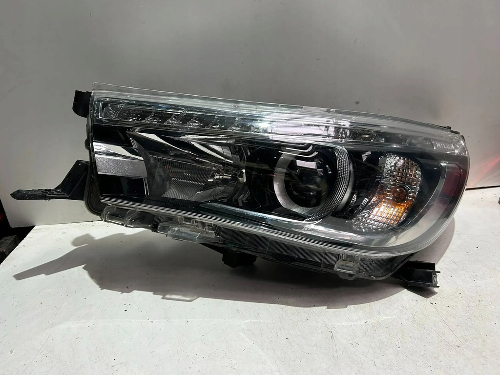 фото №7, Лампа, фара перед лівий toyota hilux