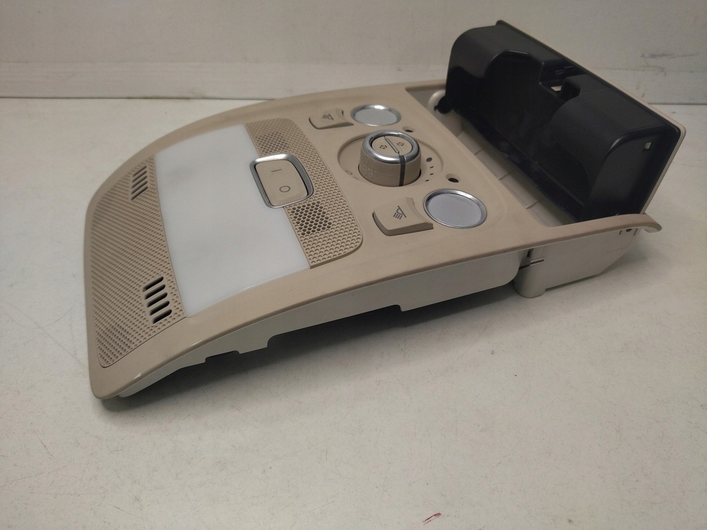 фото №7, 8t0947135f лампа потолочный audi a5 8t