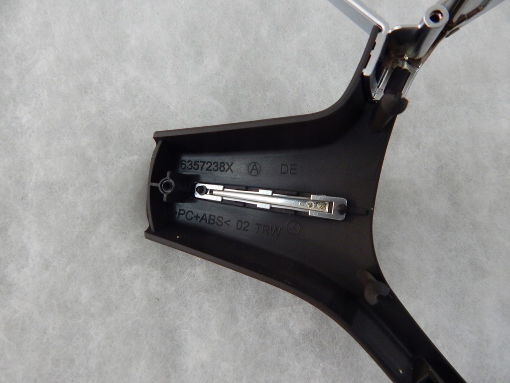 фото №11, Mercedes w166 x166 w246 w204 lift w212 - рамка накладка керма коричнева