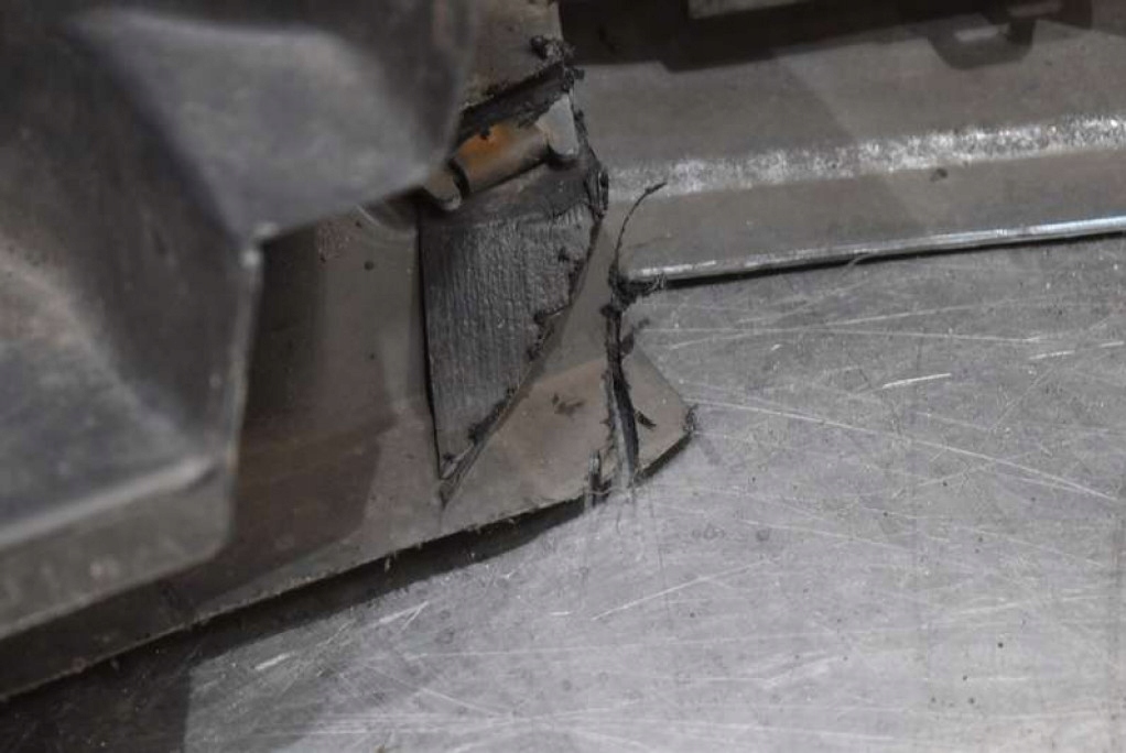 фото №16, Бампер перед передній błękitny lexus is 250 05-13