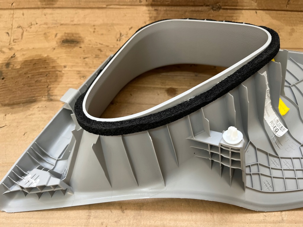 фото №11, Hyundai i20 iii 3 2021r захист оббивка обшивка стійка правий задня оригінал