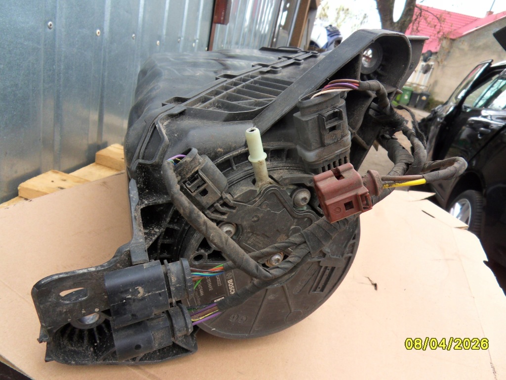 Бак adblue насос джгут vw caddy v 2k7 5r3131877c 5r3941329c комплект Ціна