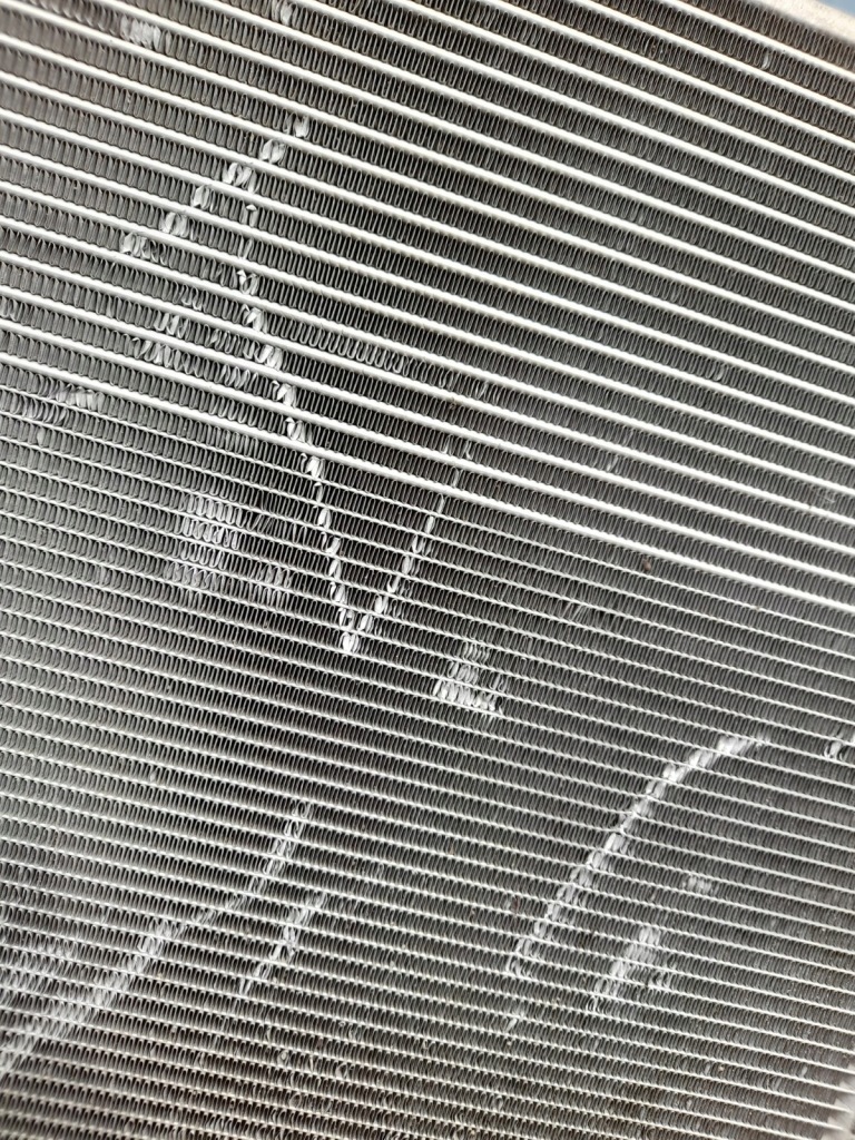 Dodge ram 13-18 радіатор води кондиціонера 52014808af 5.7 америка Доставка