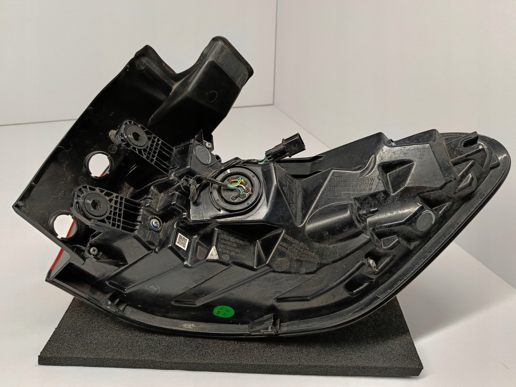 фото №11, Mg hs ev 18- лампа левый задняя левая задняя led 10420733