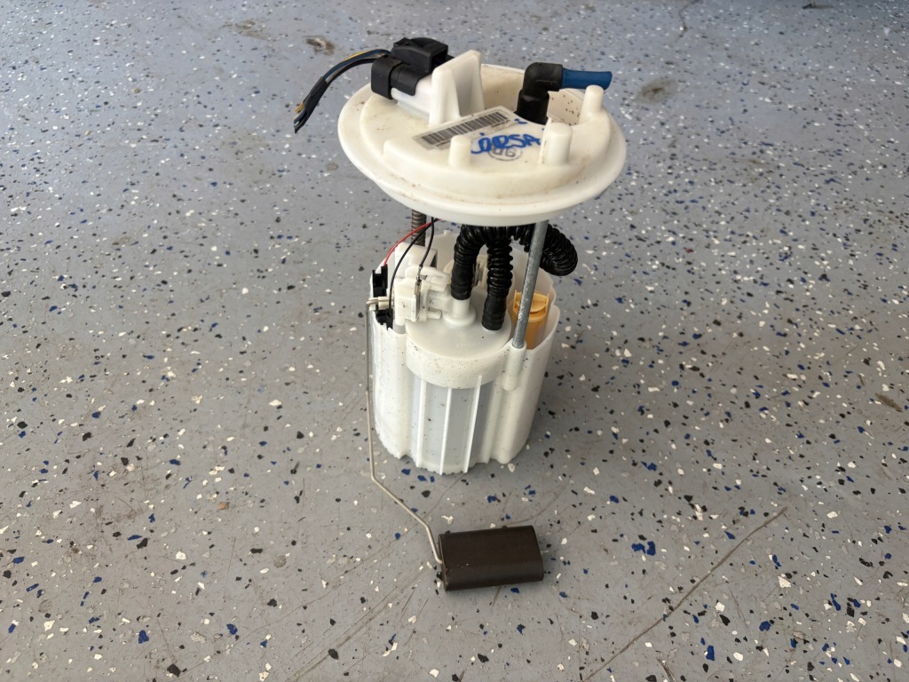 фото №1, Opel corsa d насос пального 13256905