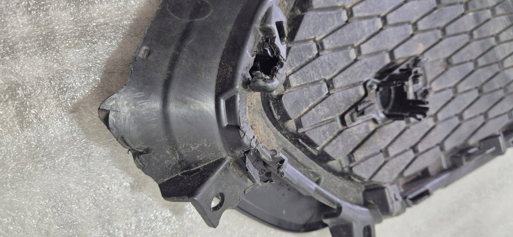 фото №12, Решётка левая бампера перед jaguar f-pace