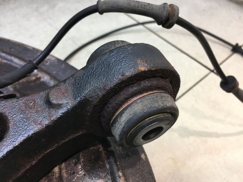 фото №9, Поворотний кулак правий задня discovery iii 2.7 td v6