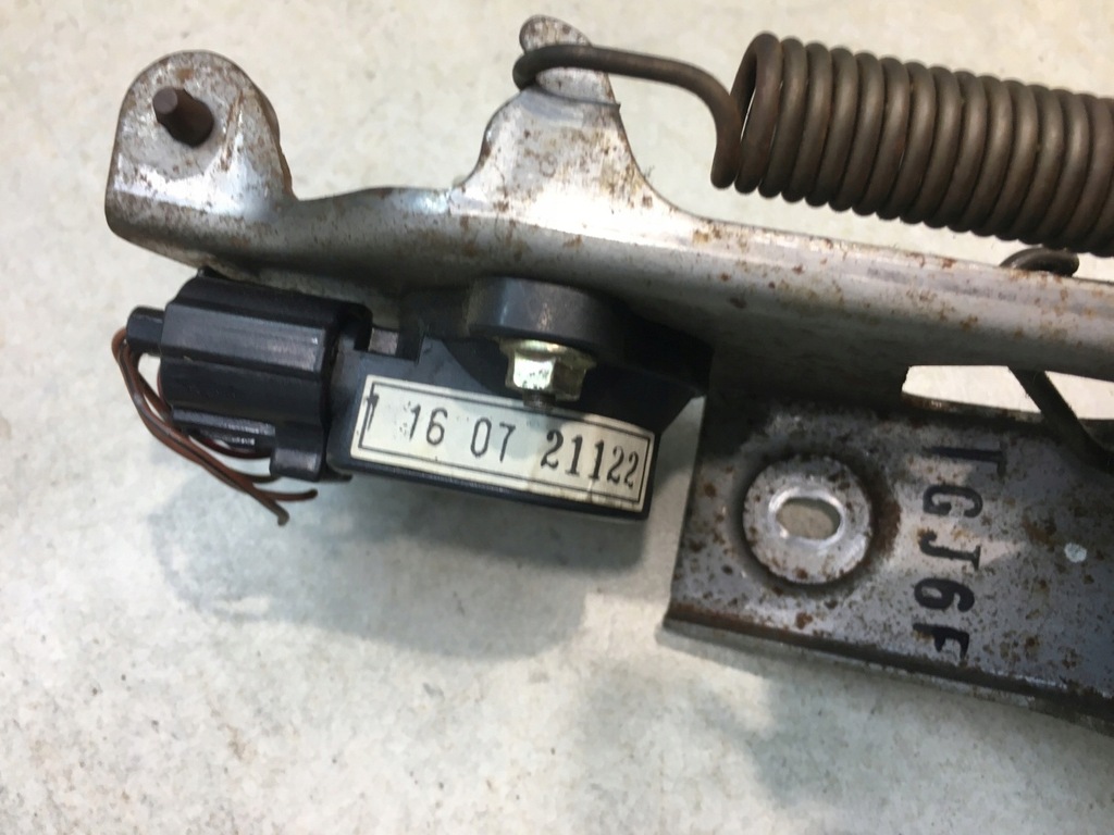 фото №8, Потенциометр газа mazda 6 gg 2.0 d cb0541a00