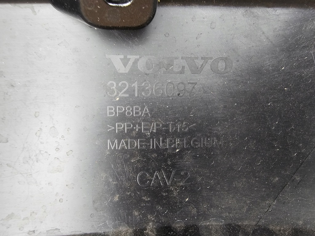 Volvo xc40 r-desing lift 22-25 бампер 32136097 перед передний оригинал оригинальный номер Доставка