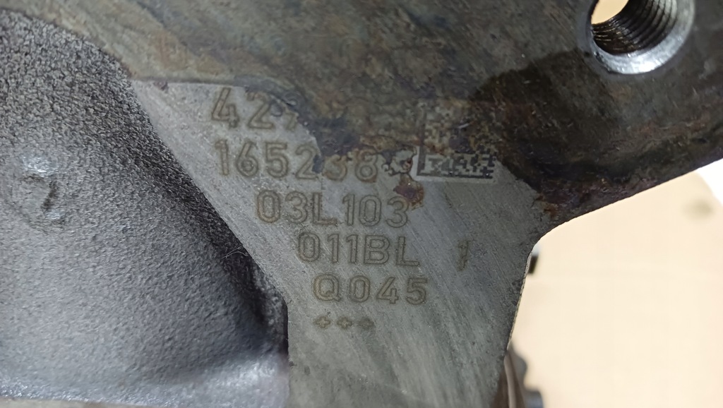 фото №14, Audi a4 b8 lift блок двигуна wał поршні вкладиші номінал 2.0tdi cjc 15r