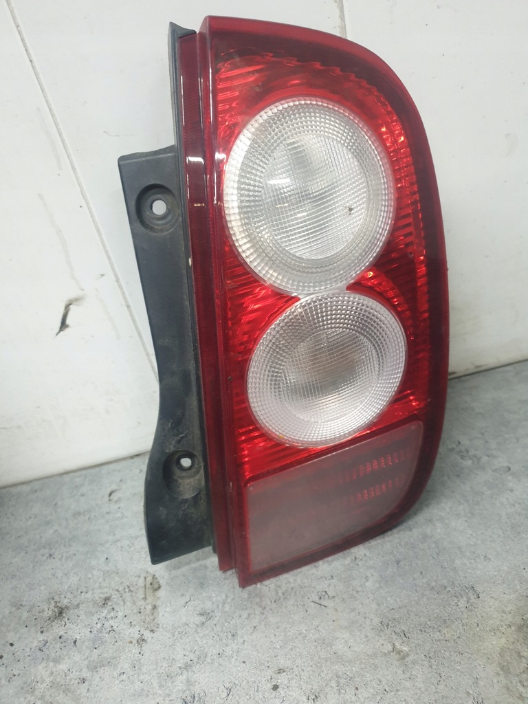 фото №1, Лампа задняя правая nissan micra k12
