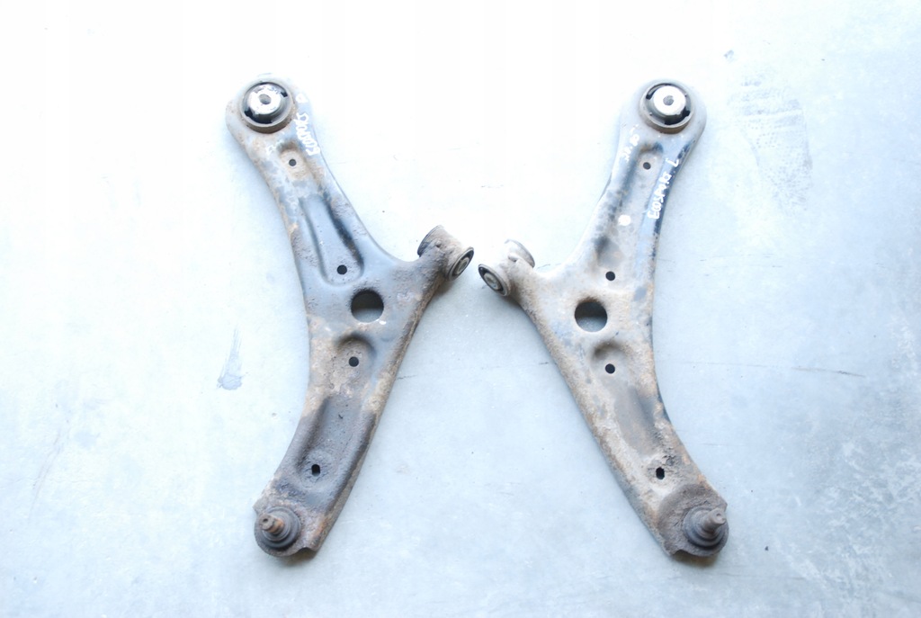 фото №1, Ford ecosport рычаг перед l / p