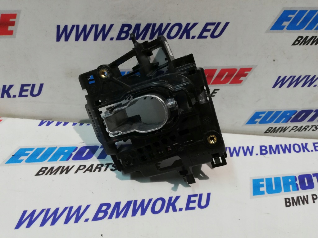 фото №1, Bmw i3 кронштейн ручка дверь правый 7290864