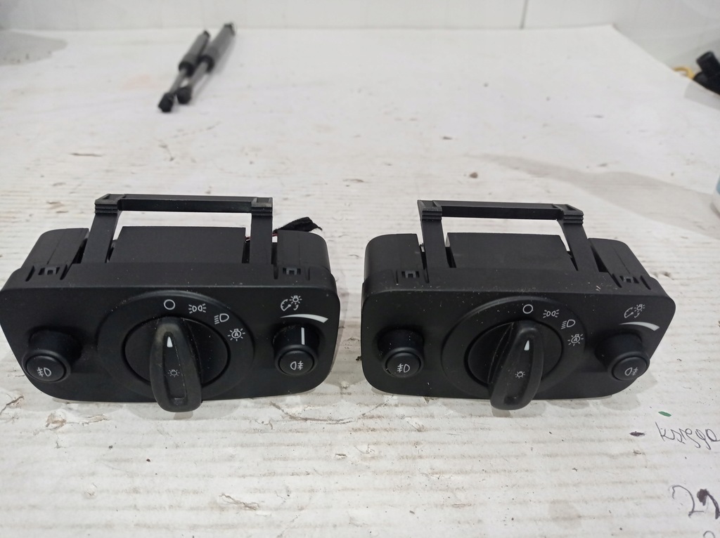 фото №1, Ford kuga mk2 вимикач світла 13a024ec