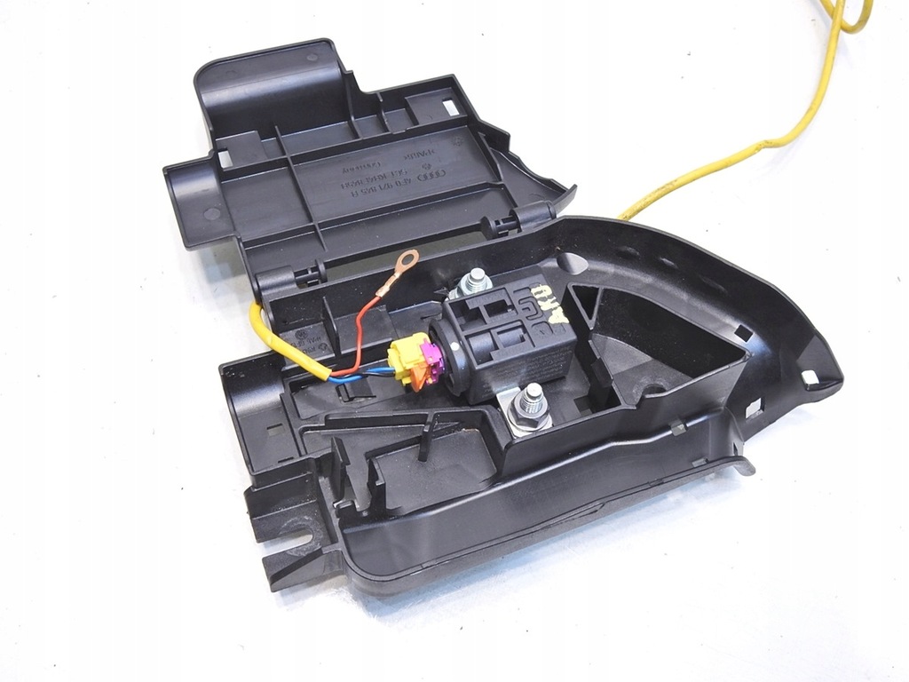 фото №6, Запобіжник акумулятор audi a6 c6 2.0 tfsi