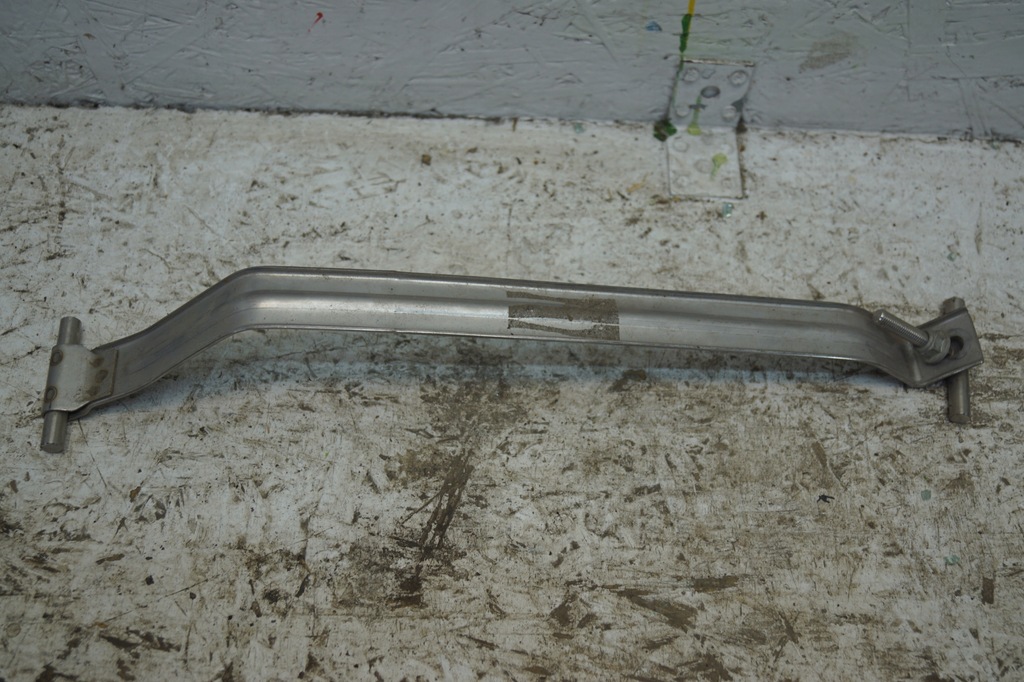 фото №5, Хомут кронштейн бака aston martin db11