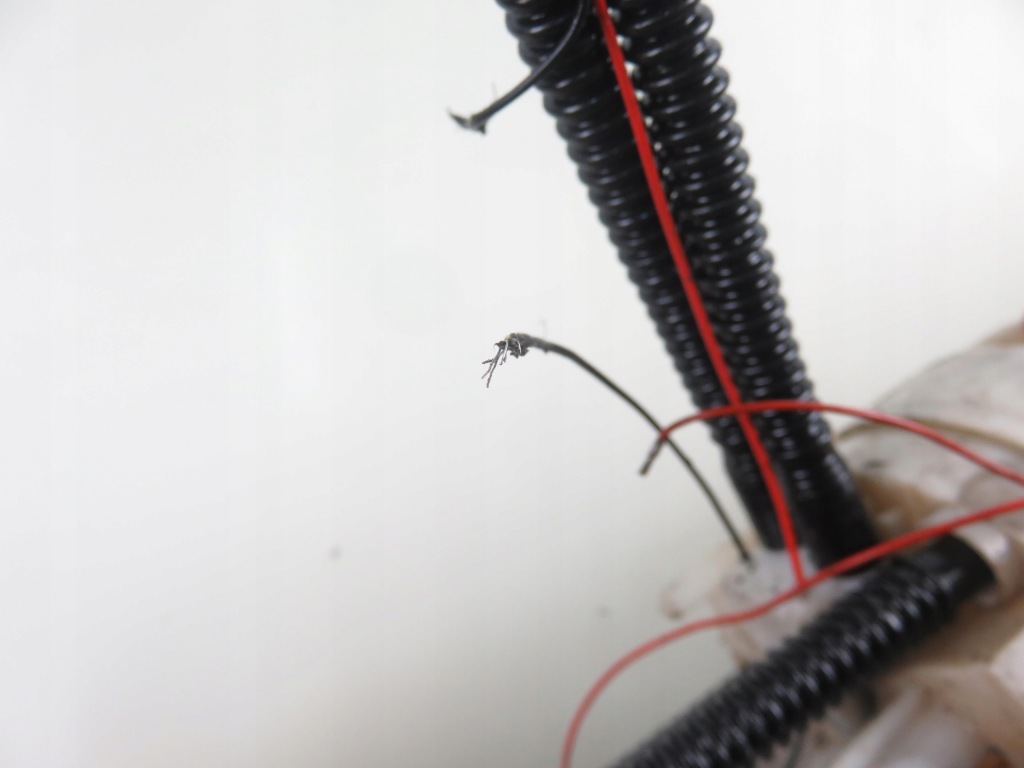 фото №4, Насос топлива land rover range rover iii 3.0 d 4x4 - 306d1