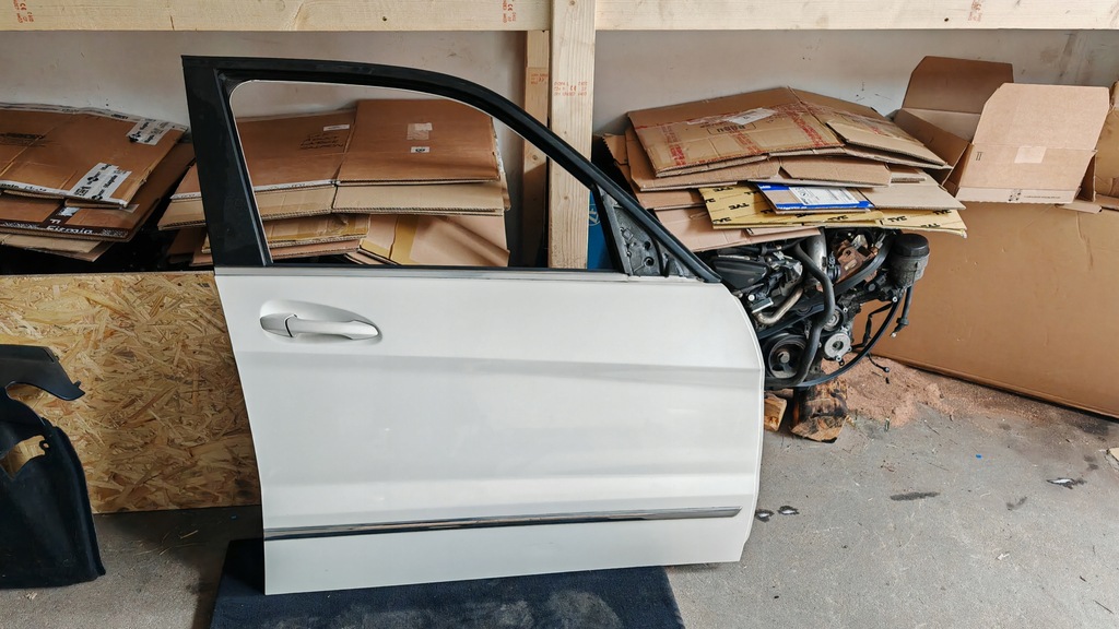 фото №1, Двері праве правий перед mercedes glk x204 лак c650 650