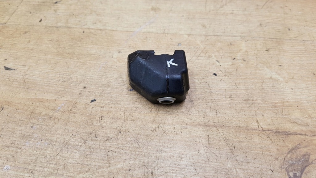 фото №1, Гумовий елемент відбійник двері розсувних правий ford b-max av11-r268a98-ad