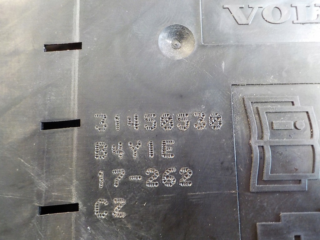 фото №5, Volvo s90 16-19 клемма плюсовая предохранитель модуль