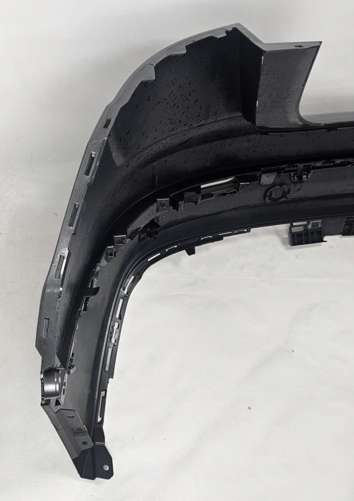 фото №11, Audi q8 2018 - бампер задня 6 x pdc 4m8807511 лак m7q